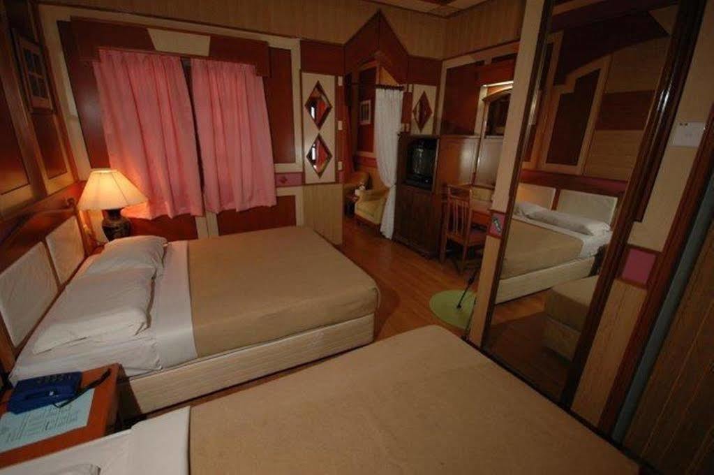 Shari La Island Resort Kampong Pasir Hantu المظهر الخارجي الصورة